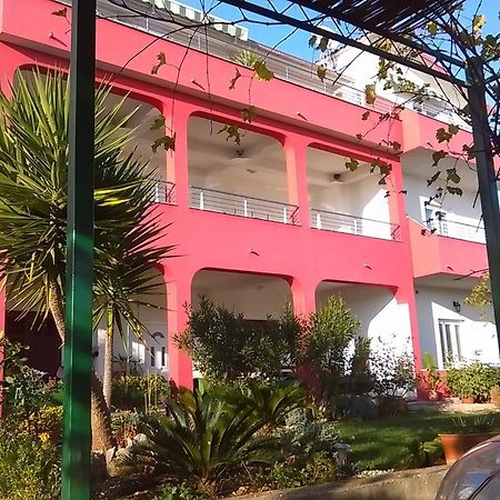Apartments Mare - 30 M From Pebble Beach 브랜지카 외부 사진
