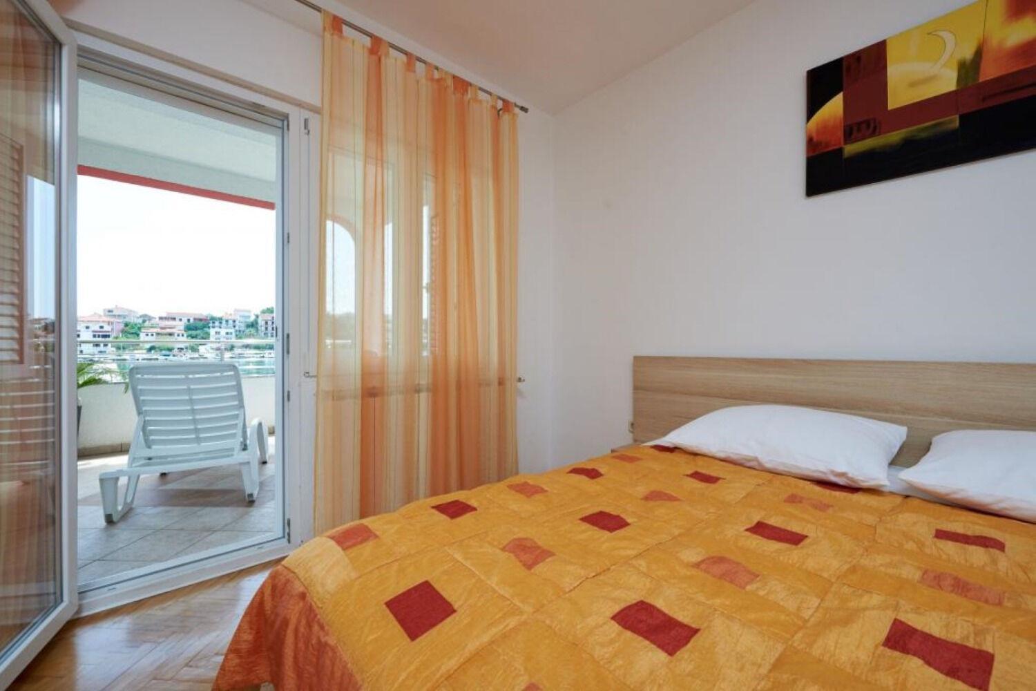 Apartments Mare - 30 M From Pebble Beach 브랜지카 외부 사진