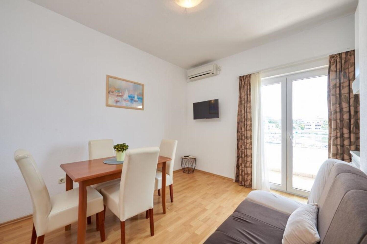 Apartments Mare - 30 M From Pebble Beach 브랜지카 외부 사진