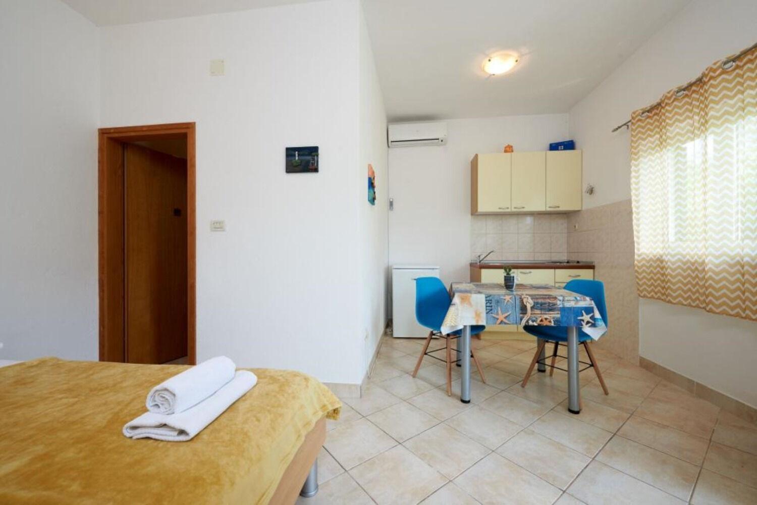 Apartments Mare - 30 M From Pebble Beach 브랜지카 외부 사진