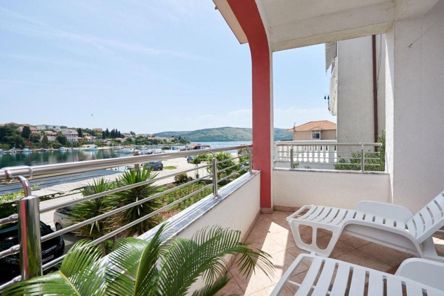 Apartments Mare - 30 M From Pebble Beach 브랜지카 외부 사진