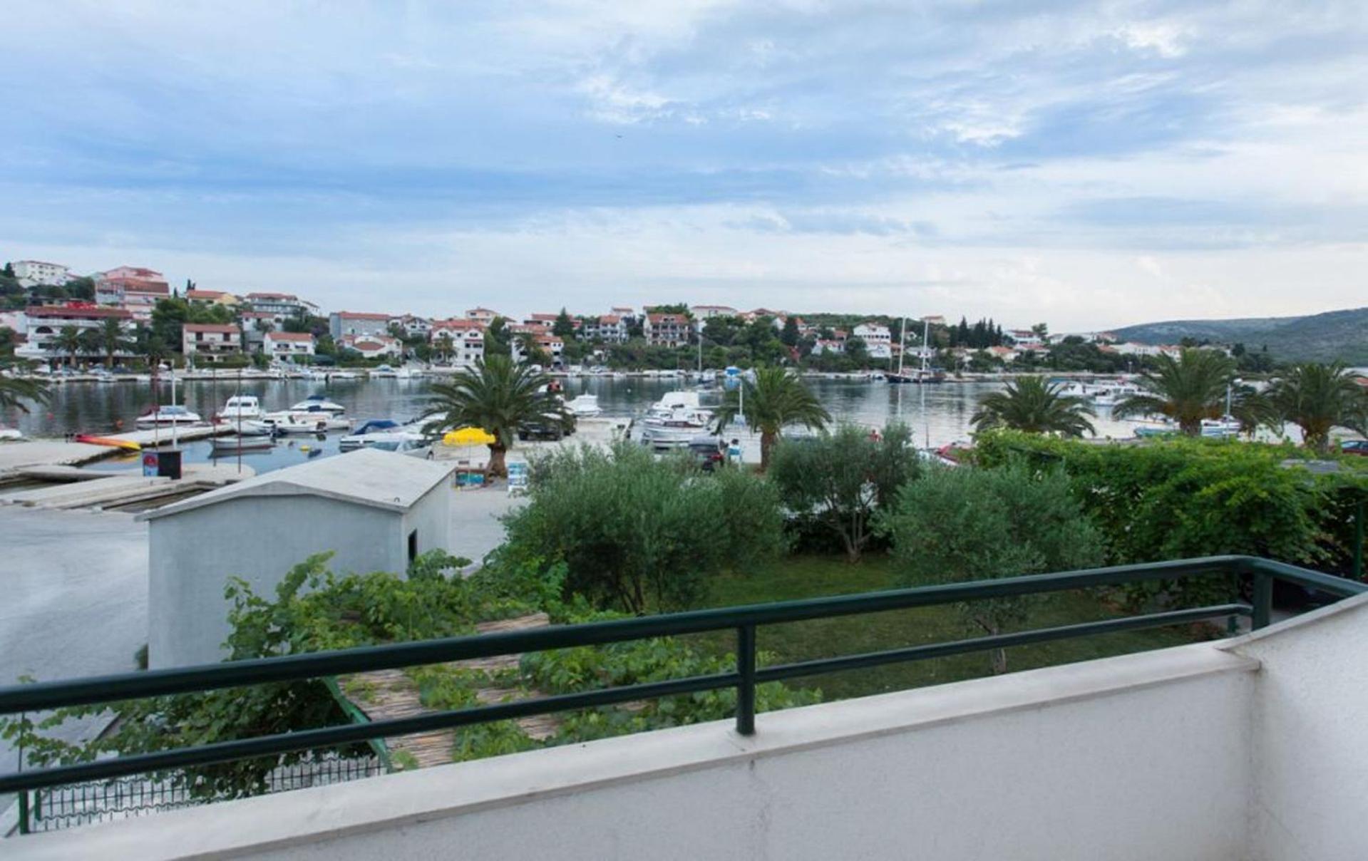 Apartments Mare - 30 M From Pebble Beach 브랜지카 외부 사진